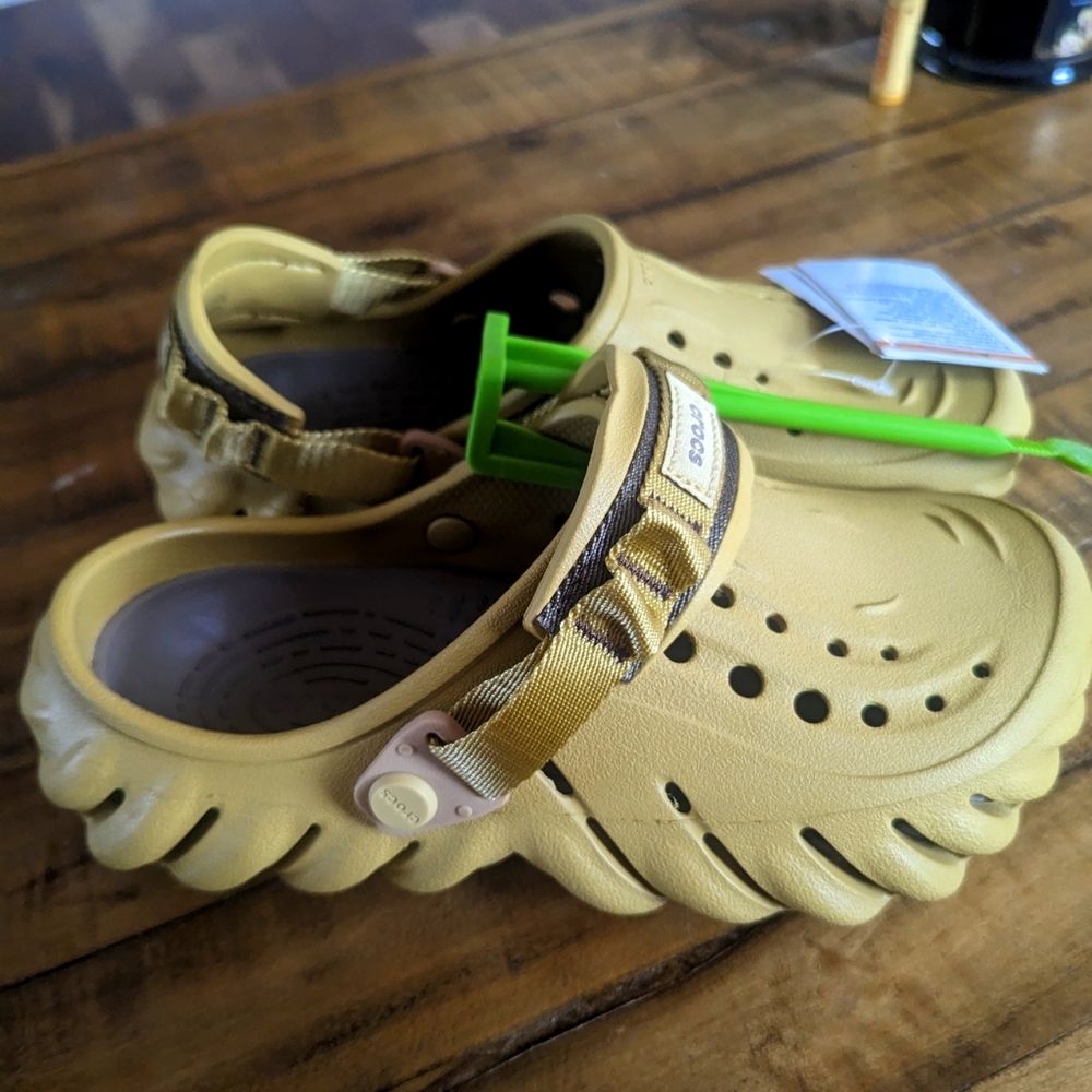 Crocs echo desert sand OUT OF STOCK W7 M5 clog